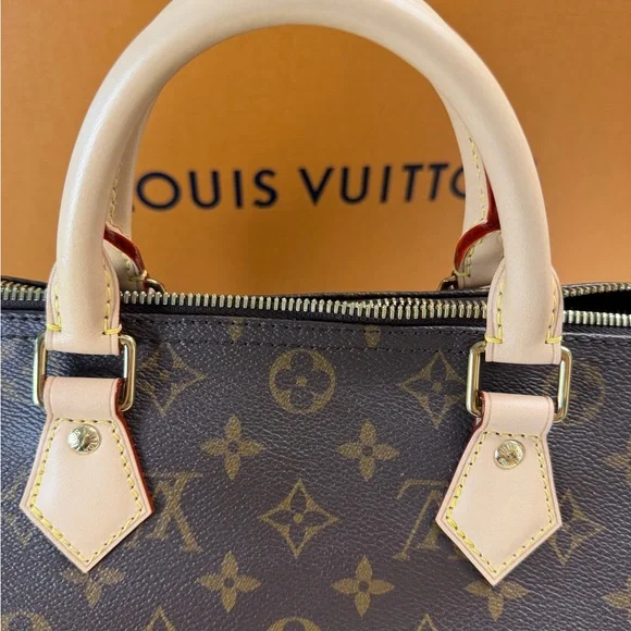 Louis Vuitton Speedy 30 Bandouliere - Picture 7 of 13